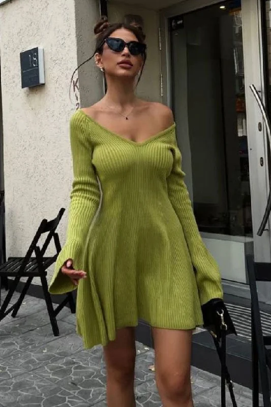 Sexy Deep V Neck Long Sleeve A Line Ribbed Knit Winter Party Mini Dress - Green Trendy Crossover Mini Dress