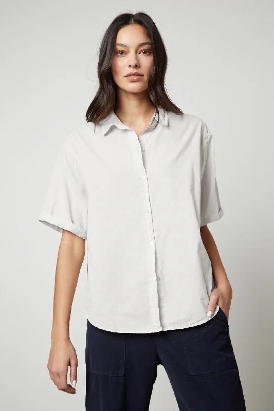 SHANNON BUTTON-UP SHIRT Classic Button-Up Short Tee